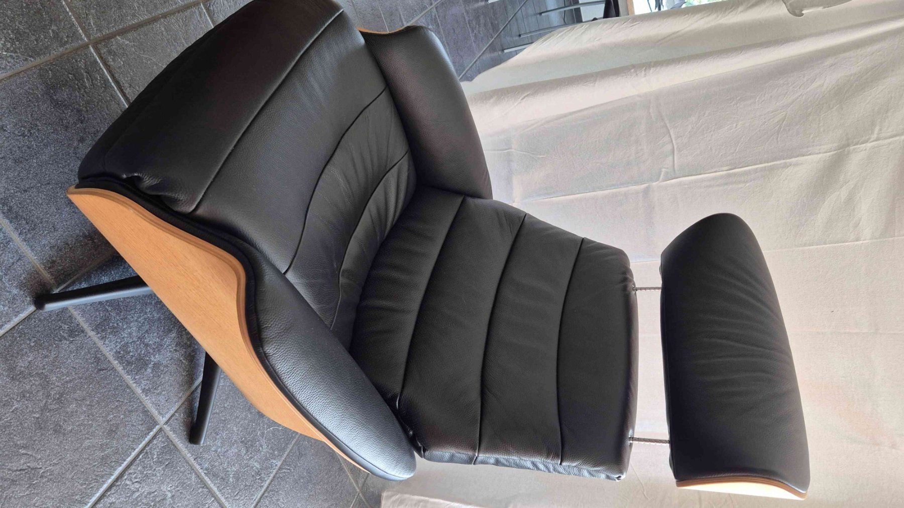 Sessel: Relaxsessel Cam aus Leder – Gebraucht aus Matten b. Interl von wei_qbj9