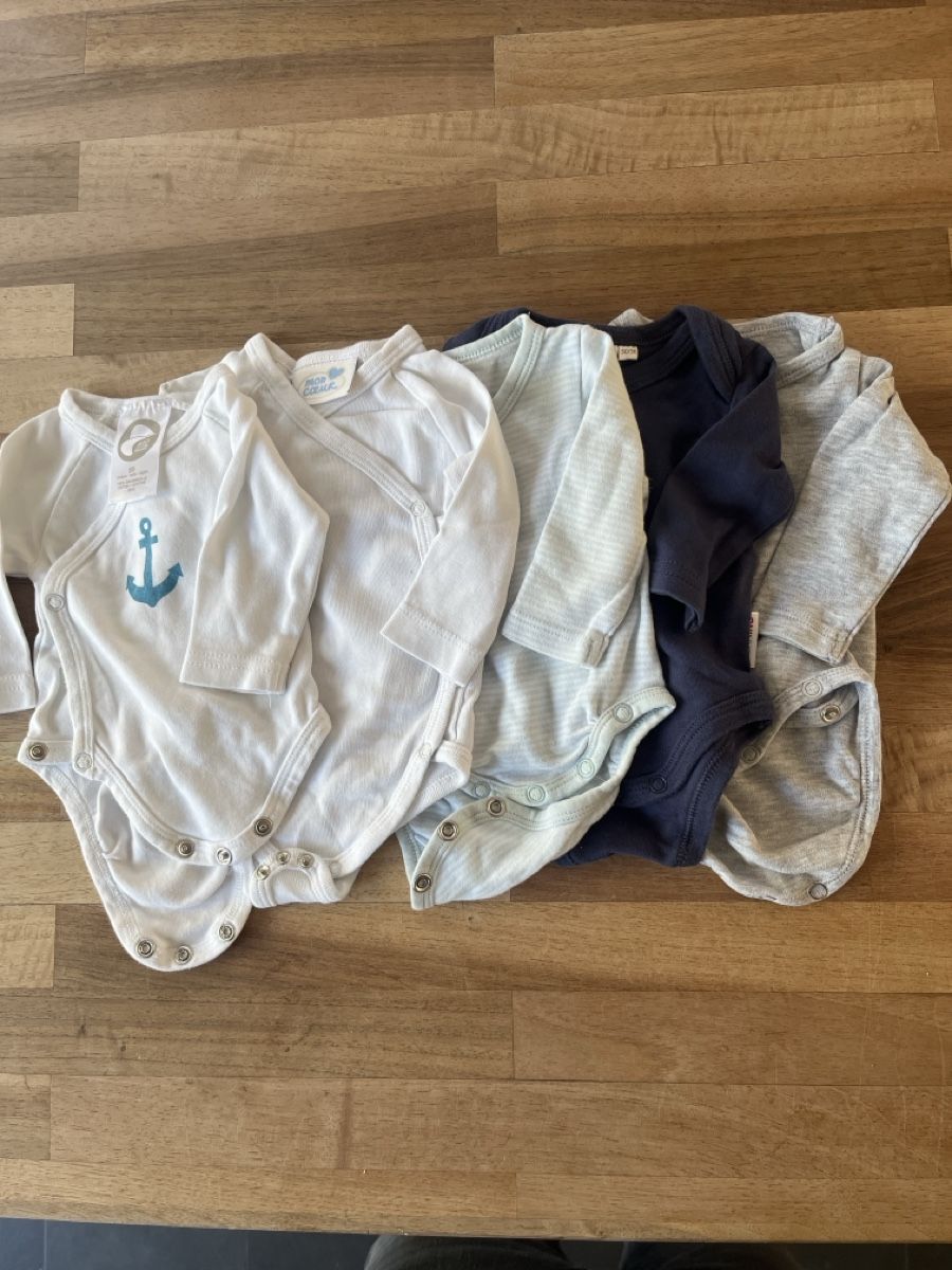 Unterwäsche: Bodies Gr. 50 Newborn Langarm, 5 Stück – Gebraucht aus Basel von HugChristine
