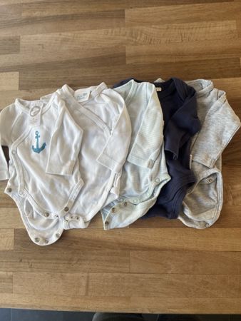 Bodies Gr. 50 Newborn Langarm, 5 Stück