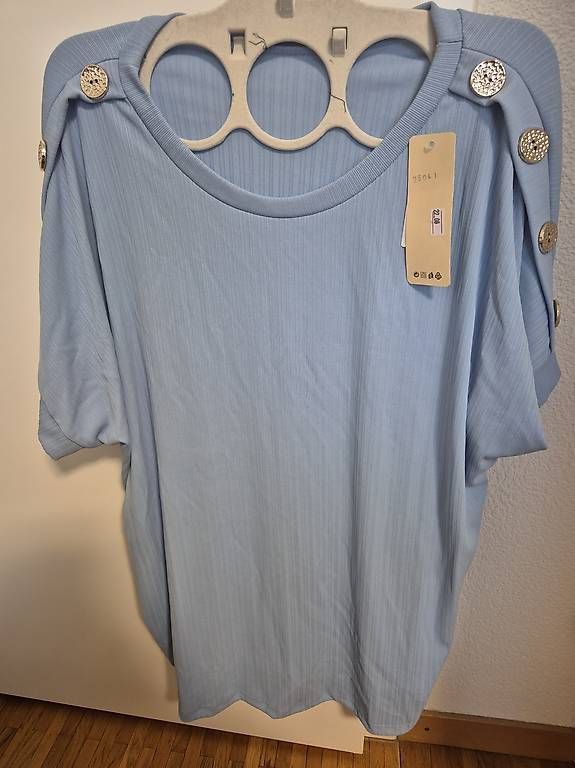 T-Shirts: T Shirt bleu XL neuf  – Gebraucht aus marly von Leg_chipie21 2