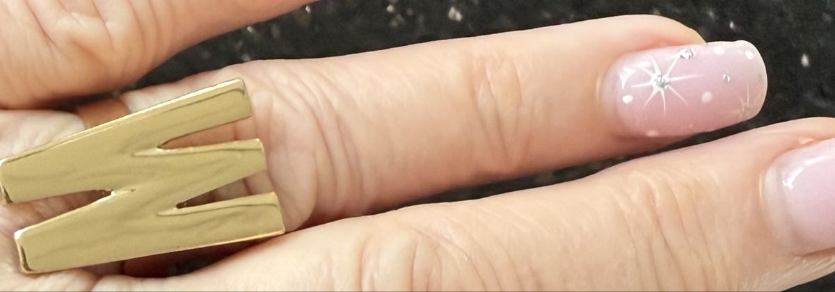Anelli: Neuer goldfarbener Statement Ring im trendigen Design. – Nuovo (secondo la descrizione) da Lyss venduto da Sibella56 2