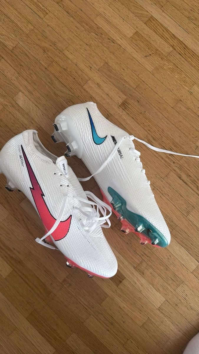 Altro in Alpinismo & Escursioni: Crampon nike – Nuovo (secondo la descrizione) da Carouge GE venduto da bre_yv9w 1