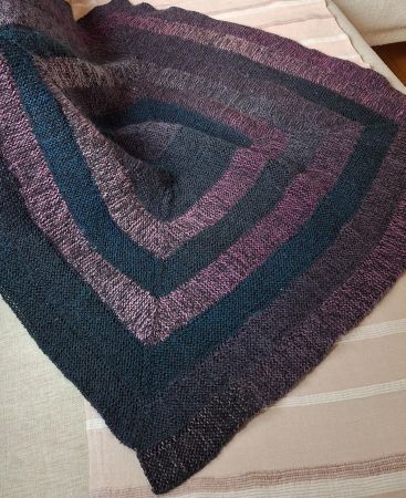 Kniedecke handgestrickt   NEU
