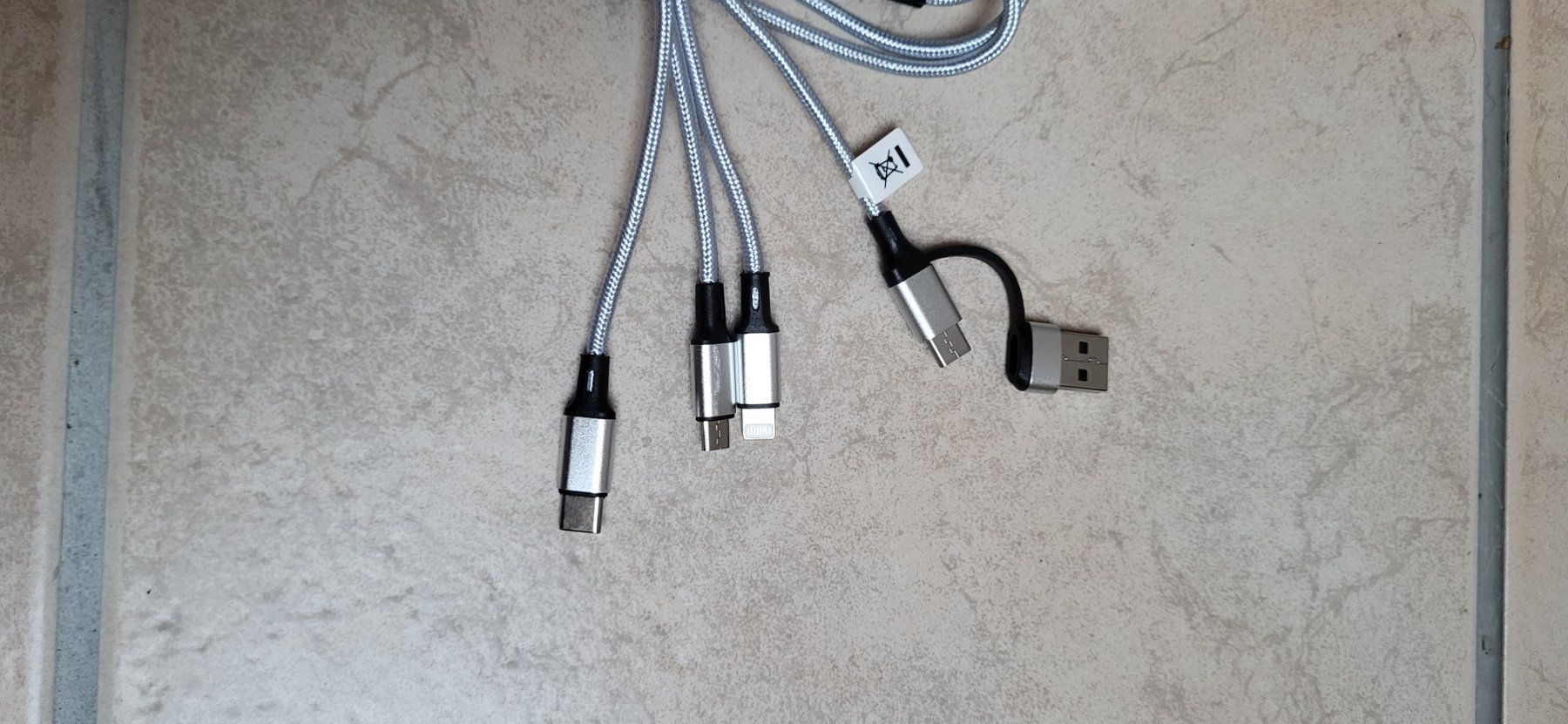 Cavi: 3in1 USB Aufladekabel für Iphone und Android Silber – Usato da Münsingen venduto da Heroism2010 1