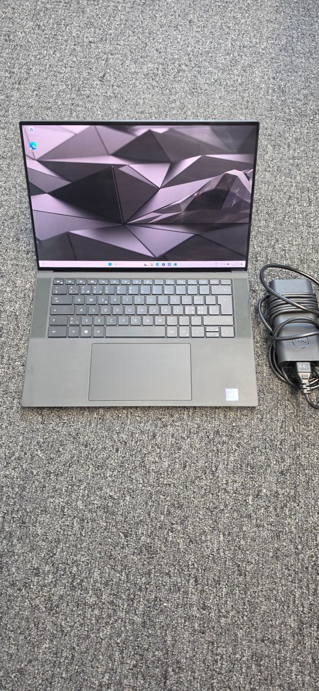 Dell Notebook: Dell Precision 5560 i9 / 32GB RAM / 1TB SSD / Touchscreen – Usato da Urdorf venduto da 895_8my2