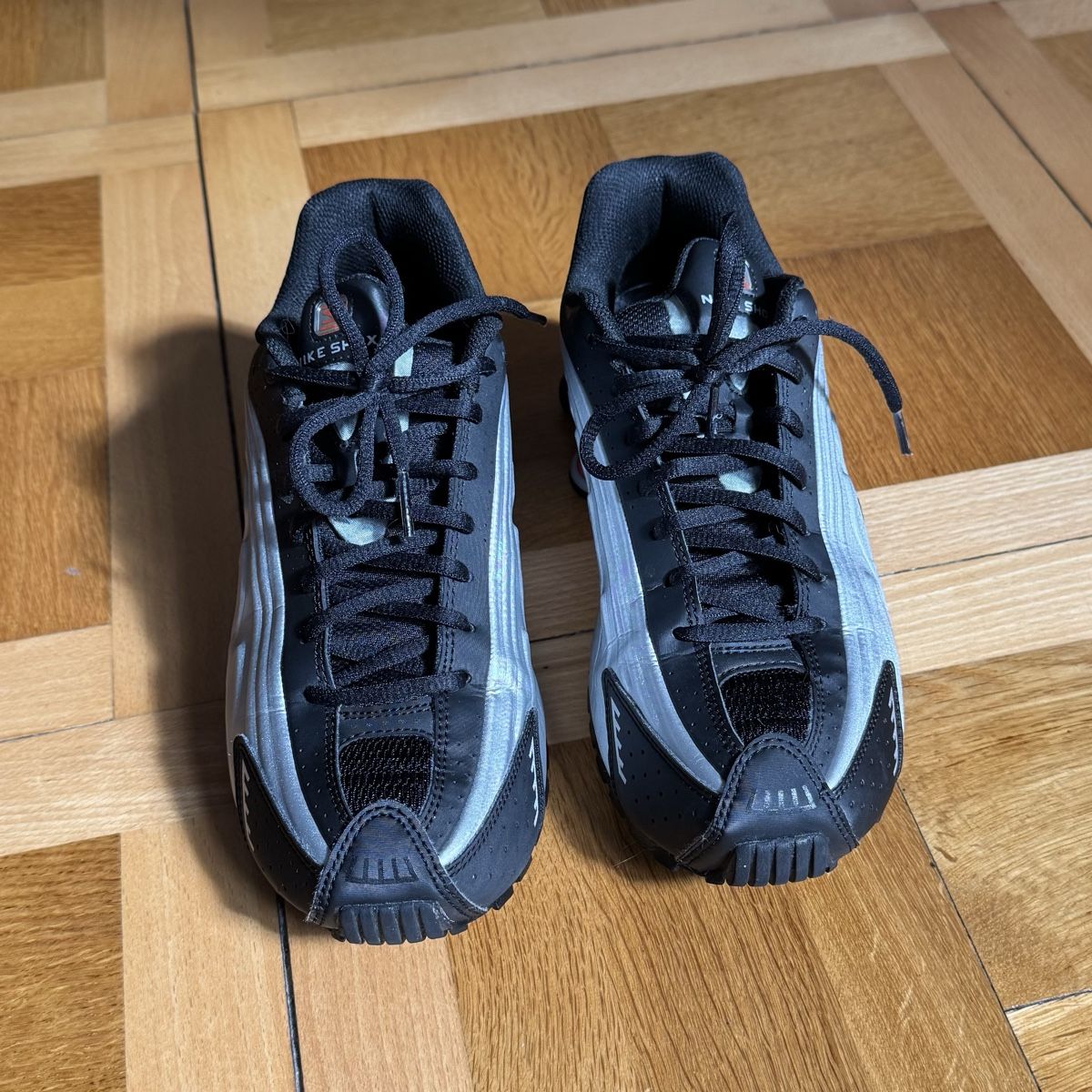 Nike Scarpe da uomo: Nike Shox TL Trainers, Black/Silver, EU 40 – Usato da solothurn venduto da mil_ja.t 2