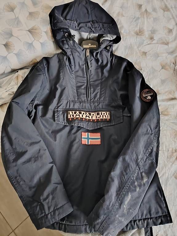 Napapijri Vestes & Manteaux: Napapijri – D'occasion à Genestrerio par ann_6h7t