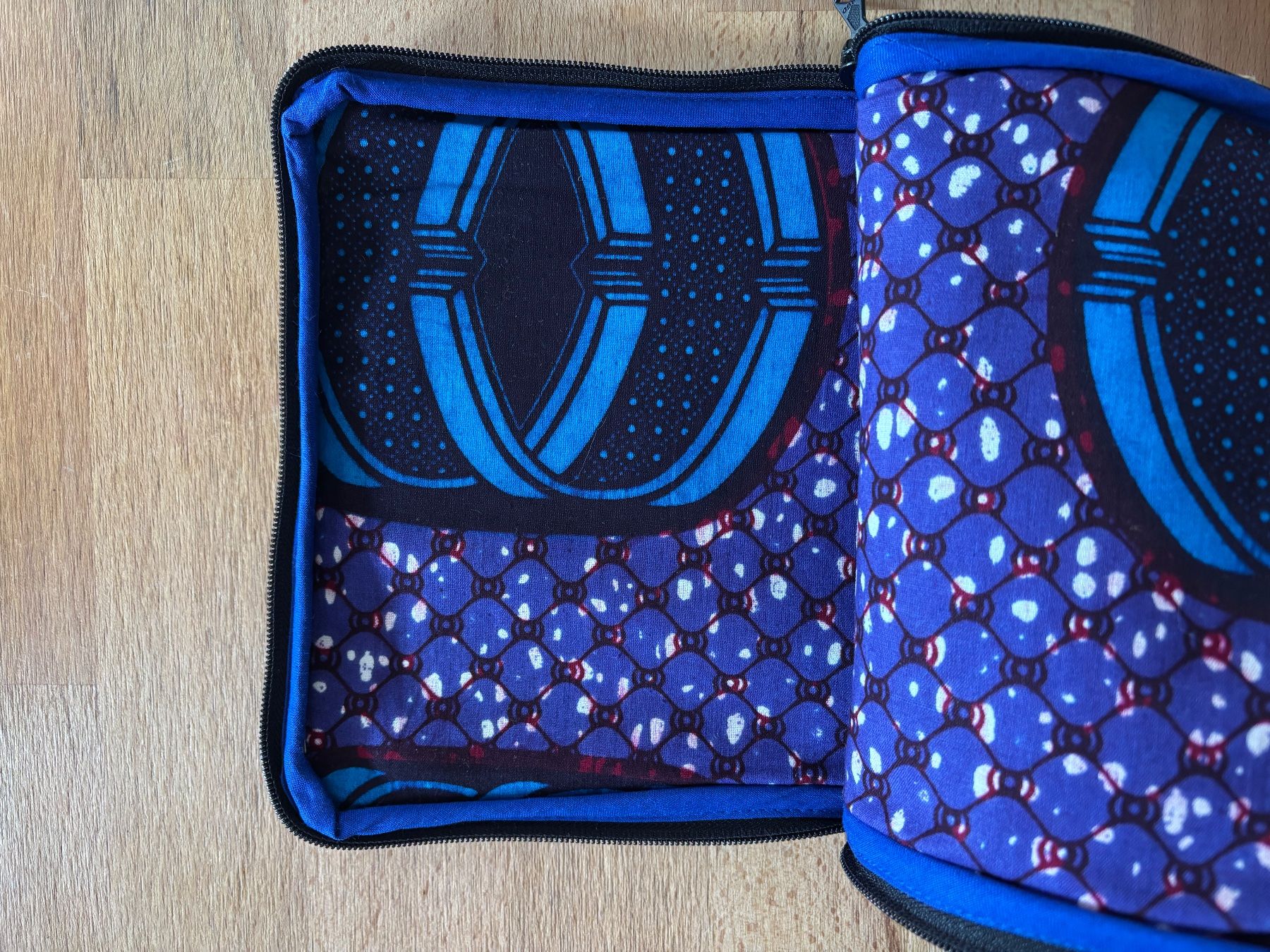 Taschen: Tablet Tasche – Gebraucht aus Winterthur von Pianojazzman 2