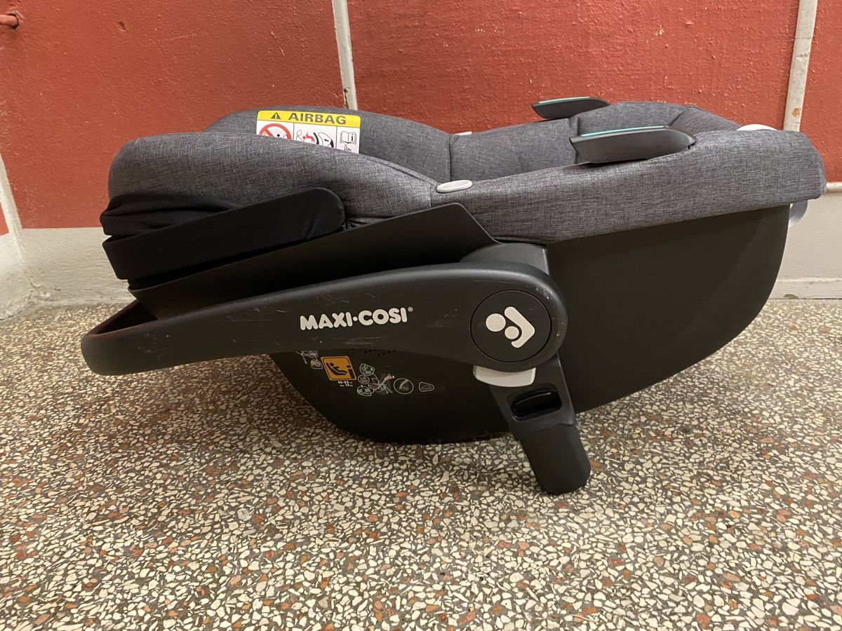 Maxi-Cosi Seggiolini per auto: Maxi-Cosi Babyschale CabrioFix S – Usato da St.Gallen venduto da kingsamas 4