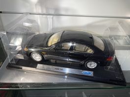 Welly BMW 745i Modellauto 1:18 in OVP Neu
