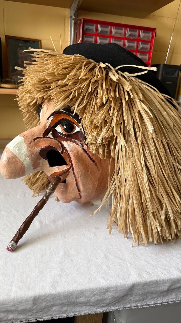 Masken: Original Basler Fasnachtslarve – Gebraucht aus Füllinsdorf von Marcy1 1