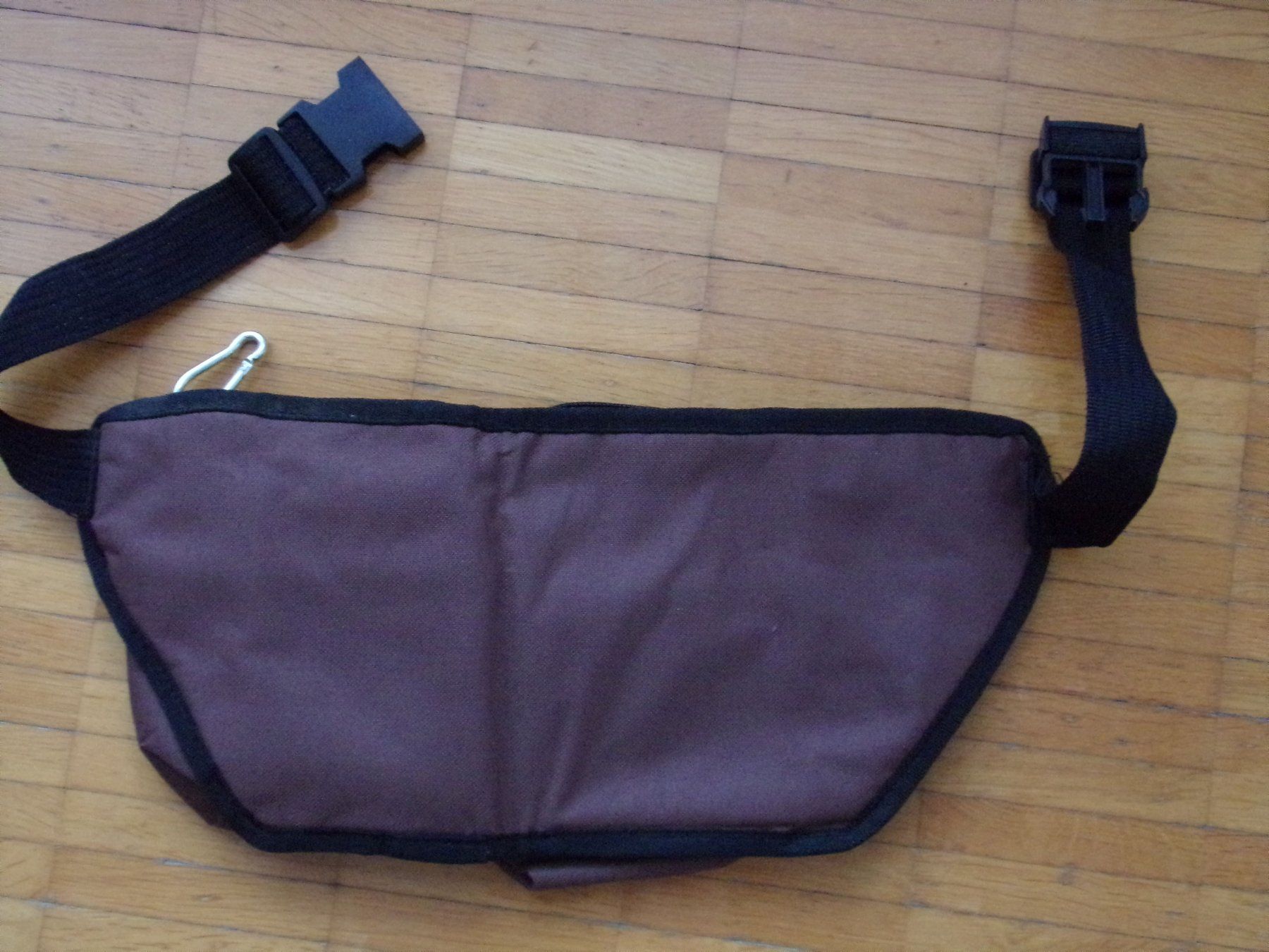 Borse & Zaini: Kinder Bauchtasche – Usato da Winterthur venduto da Jessi_di 2