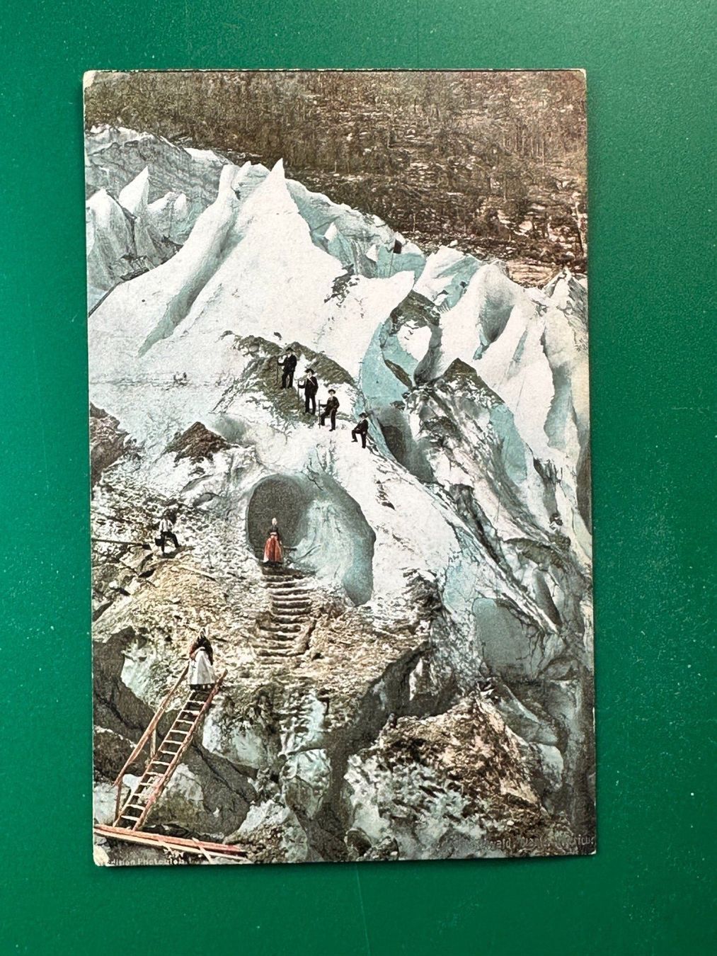 Cartoline postali: Grindelwald - Eingang zum Gletscher - belebt – Usato da Steg VS venduto da danwer74