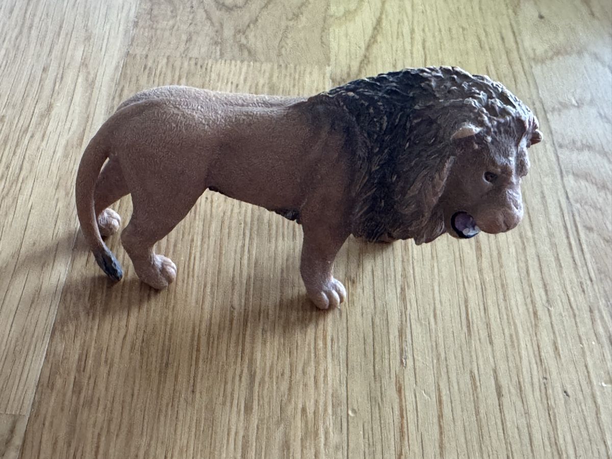 Schleich Giocattoli: Schleich Löwe Spielfigur  – Usato da Zürich venduto da wtpooh