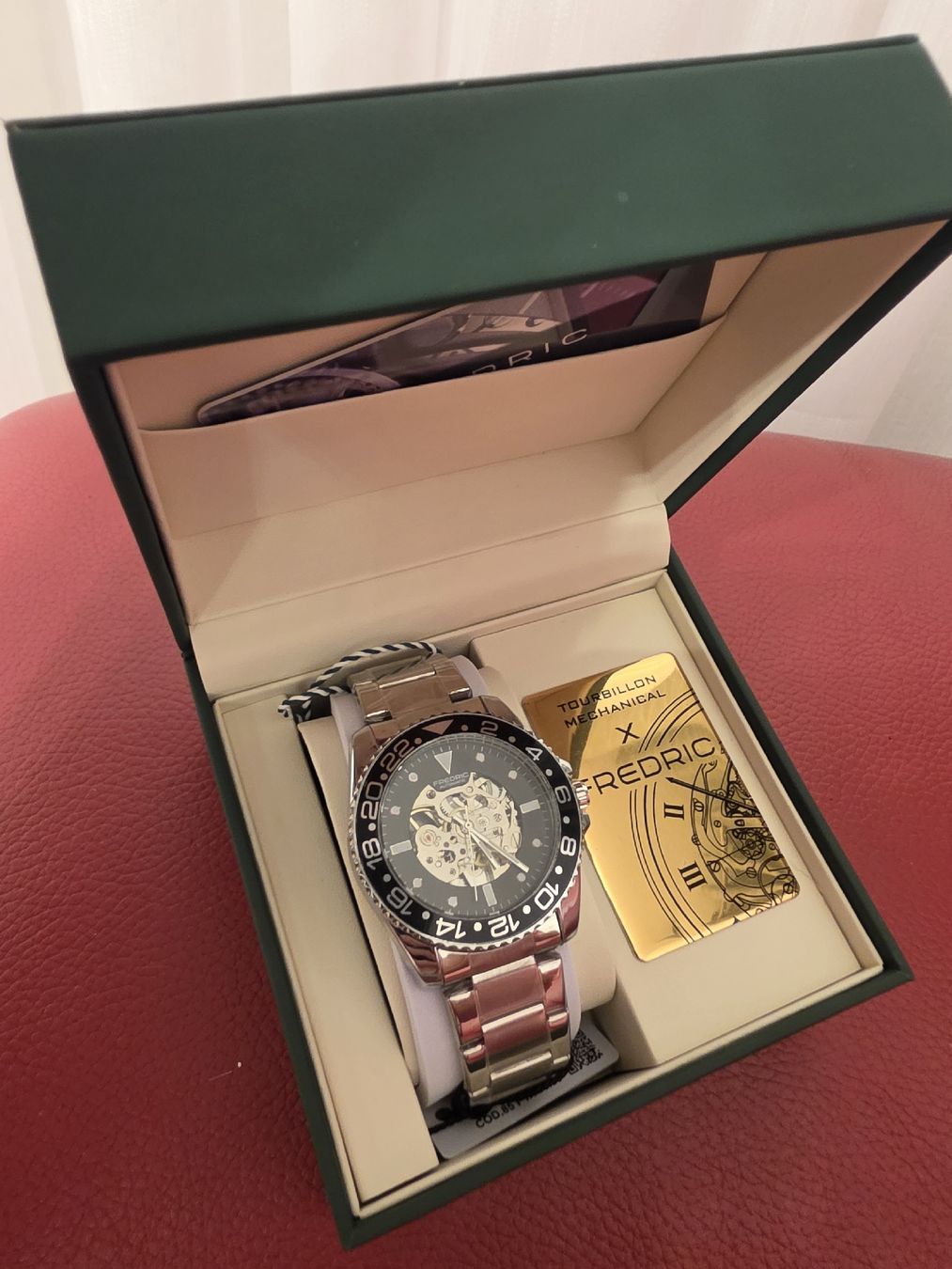 Montres: montre – Neuf avec emballage d'origine à Villeneuve VD par jet_xry5 2
