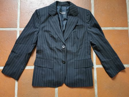 Betty Barclay; schwarzer Blazer gestreift Gr. 38