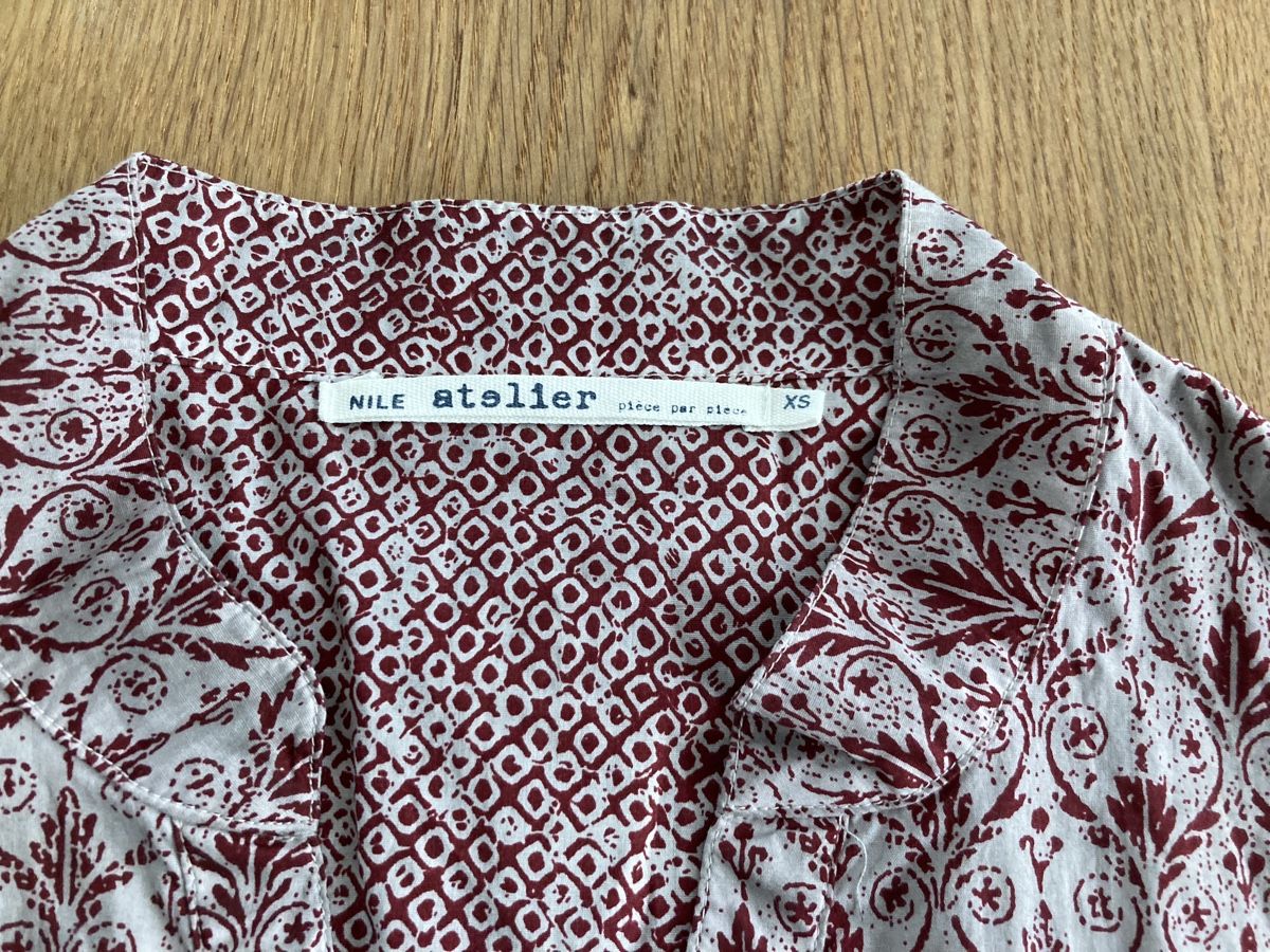 Nile Blusen: Hübsches Nile Shirt – Gebraucht aus Kappelen von Grobhof 1