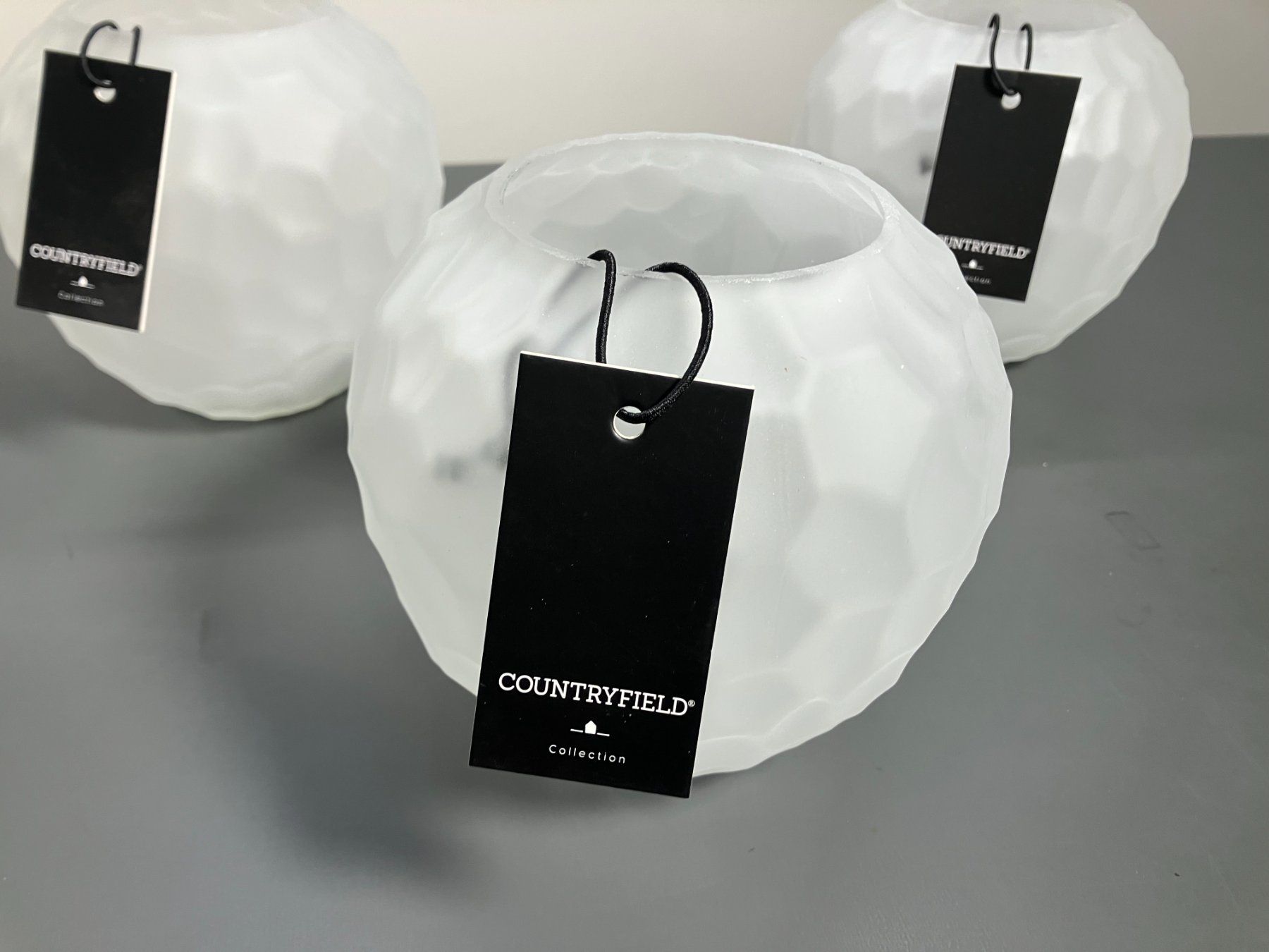 Vasen & Gefässe: 5 St. CF-Summer Designer Milchglas Vasen ab 1.- – Neu (gemäss Beschreibung) aus Lichtensteig von Buy24International 1