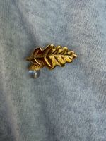 Broche vintage dorée Inès de la Fressange Paris