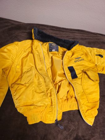 RARE Alpha Industries x BREITLING MA-1 Bomberjacke