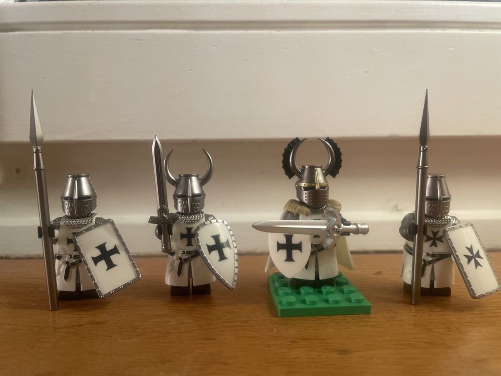 Ritter Klemmbaustein Figur / Lego kompatibel / Kreuzritter (Neu (gemäss ...