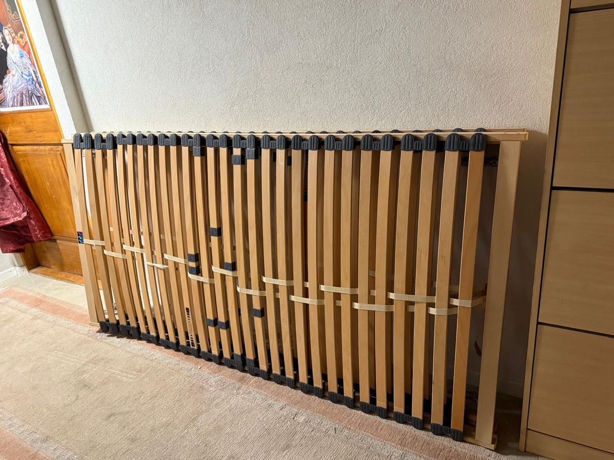 Hasena Reti a doghe: Hasena Lattenrost 100x200cm / 2 Stk – Usato da Riggisberg venduto da Siina1995
