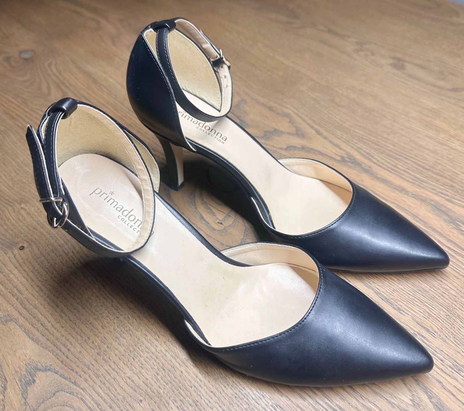 Scarpe da donna: Gr 40 PRIMADONNA Pumps TOP – Usato da Rickenbach b. Wil venduto da sunneschii_ 2
