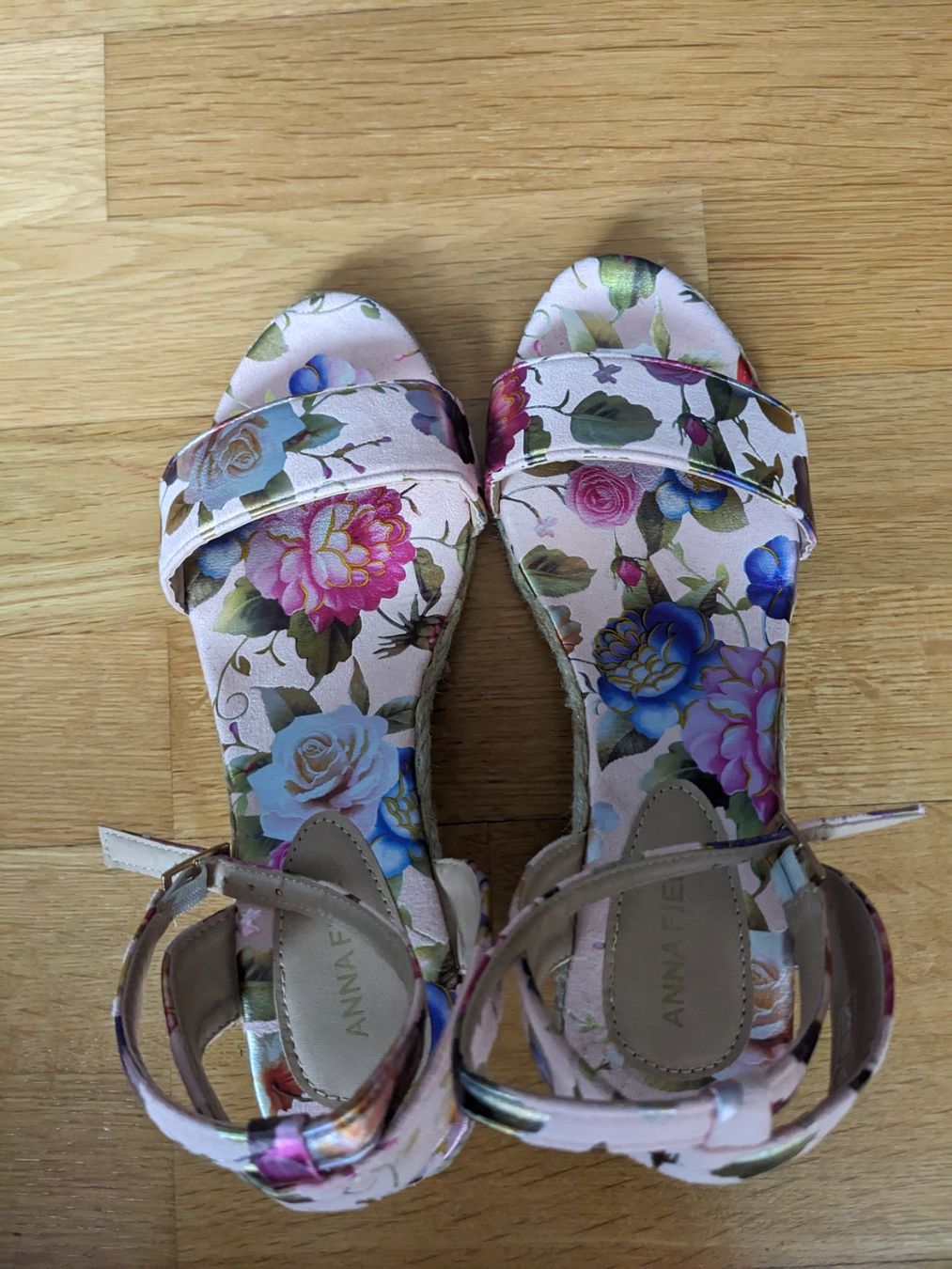 Chaussures femmes: Sommerliche Schuhe mit Blockabsatz – D'occasion à Winterthur par SweetPea90 2