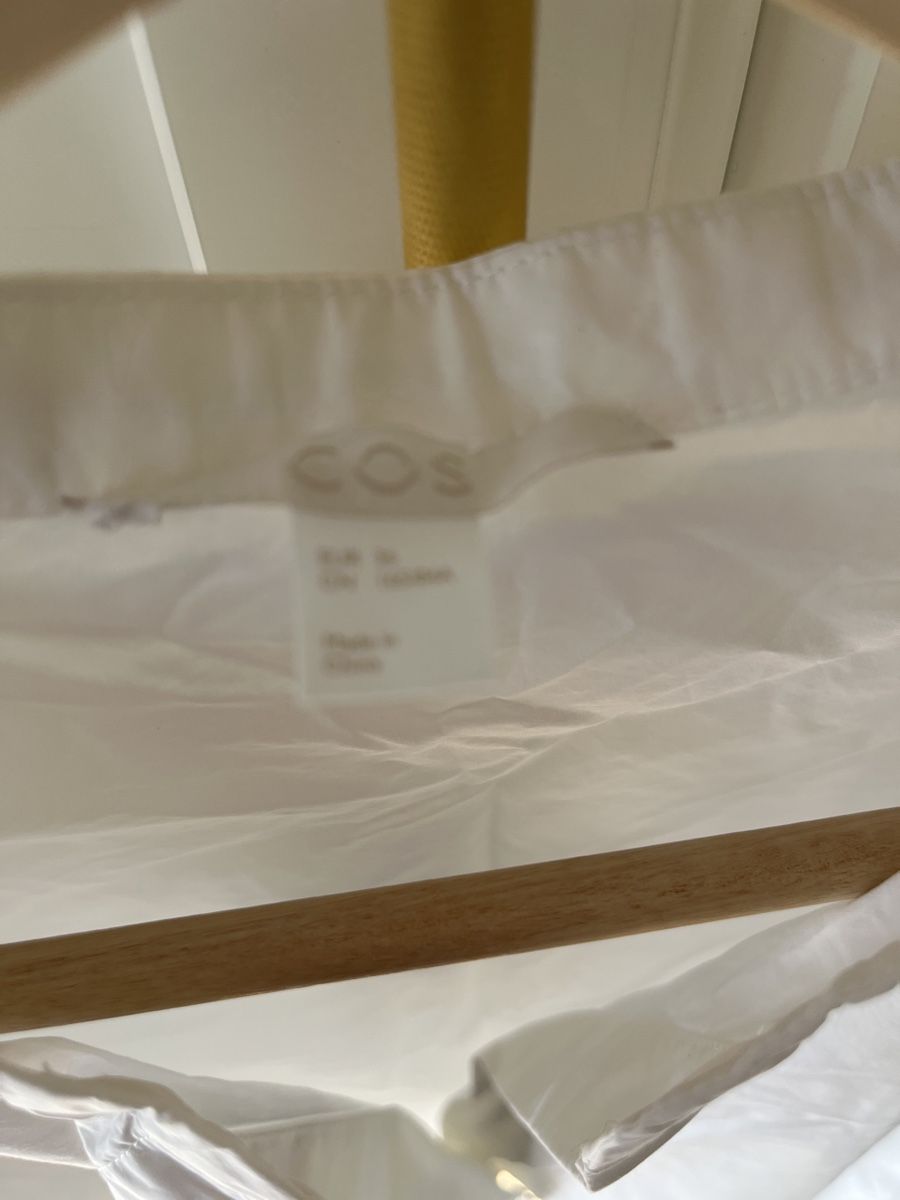 Cos Blusen: White cos blouse – Neu (gemäss Beschreibung) aus Wetzikon ZH von  2