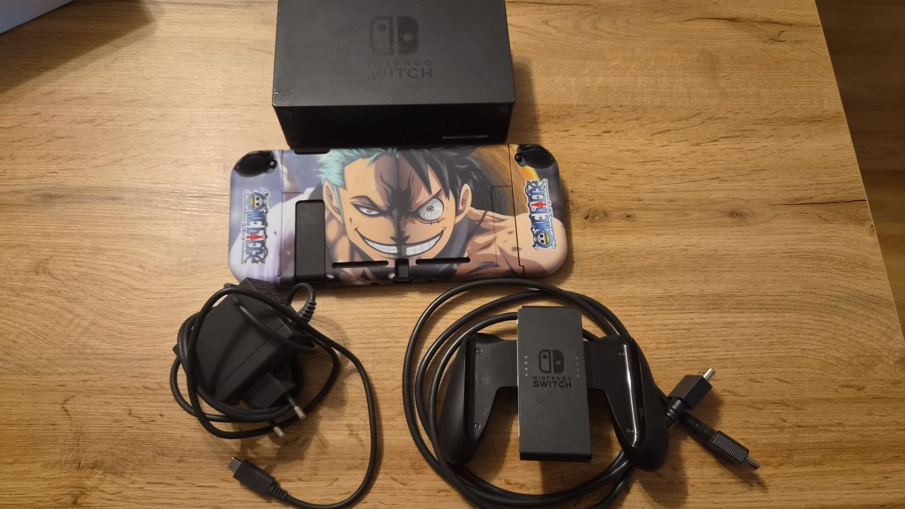 Nintendo Console: Nintendo Switch Konsole One Piece Design gebraucht – Usato da Uster venduto da faandrei 4