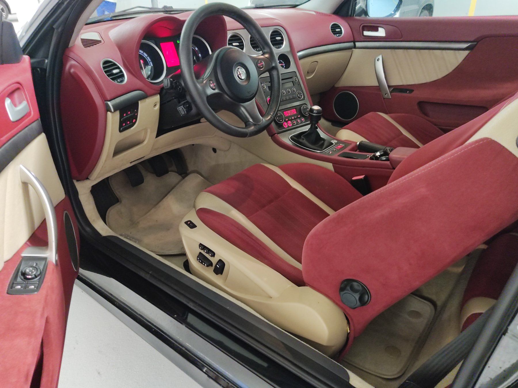 Alfa Romeo Autos: Alfa Romeo Brera 2.2 JTS – Gebraucht aus Sevelen von  8