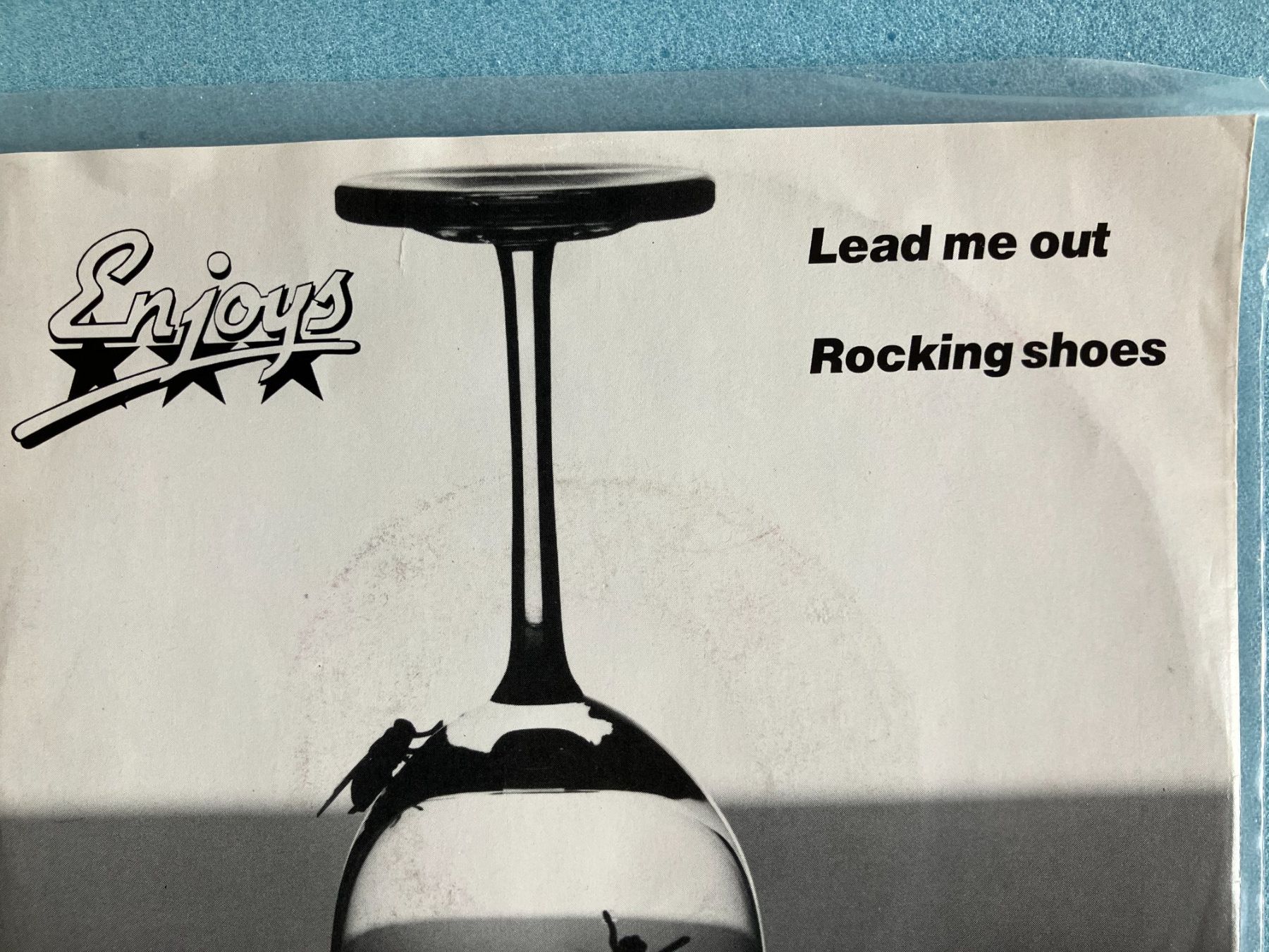 Dischi in vinile: Enjoys – Usato da Aarwangen venduto da Jukebox3 1