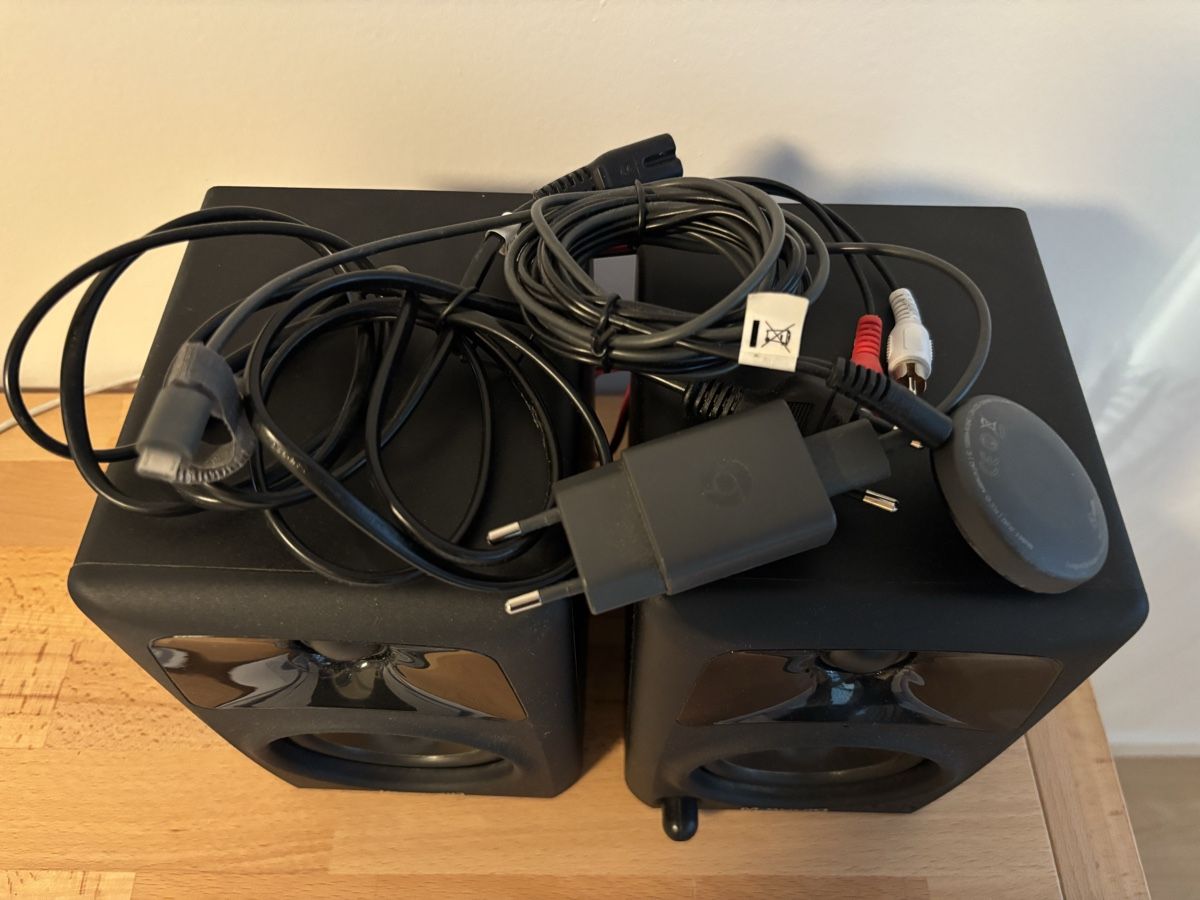 M-Audio Lautsprecher: M-Audio Lautsprecher + Chromecast Audio – Streaming-Bundle – Gebraucht aus Zürich von bne_y8x9 2