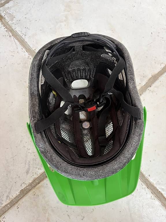 Casques: Velohelm Kind Gr. 47-54 cm – D'occasion à Schönenberg ZH par Helicase 2