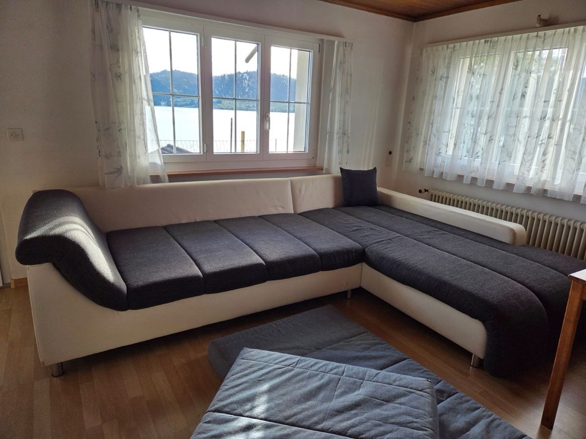 Divani: Kuhles Ecksofa, perfekt für WG oder Gamingroom. Gebraucht – Usato da Einsiedeln venduto da Svenkurt