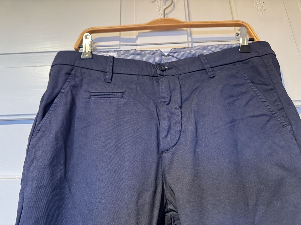 Hosen: Stoffhose, Marke: UNIFORM, Grösse 34, dunkelblau – Gebraucht aus St. Gallen von Cagliari2015 1