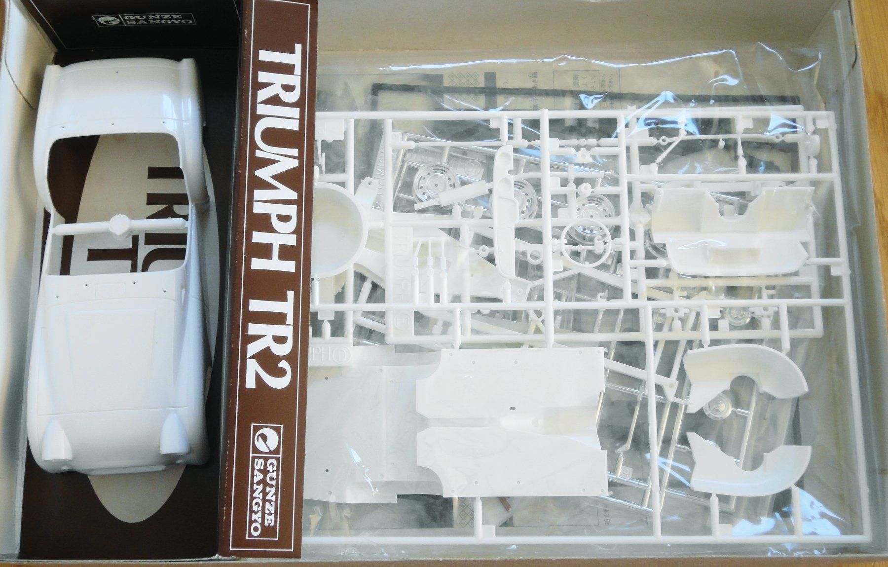 Triumph Voitures modèles: Gunze Sangyo Triumph TR2 1:24 – Neuf (Voir description) à Frümsen par Malibu69 1