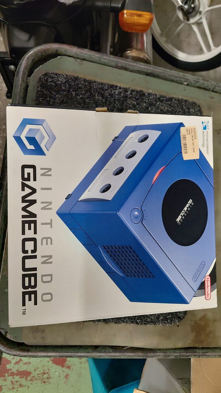 Nintendo Console: Nintendo GameCube CIB – Difettoso da Pratteln venduto da morpheus4133