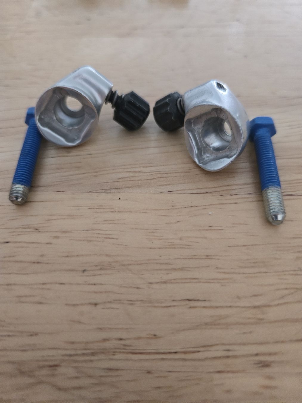 Campagnolo Pièces détachées: Passages de gaines vitesses pour ancien cadre course. – Neuf avec emballage d'origine à Genève par xso_dm5n 3