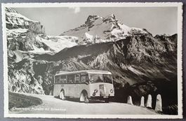 Klausenpass - Postauto mit Scheerhorn