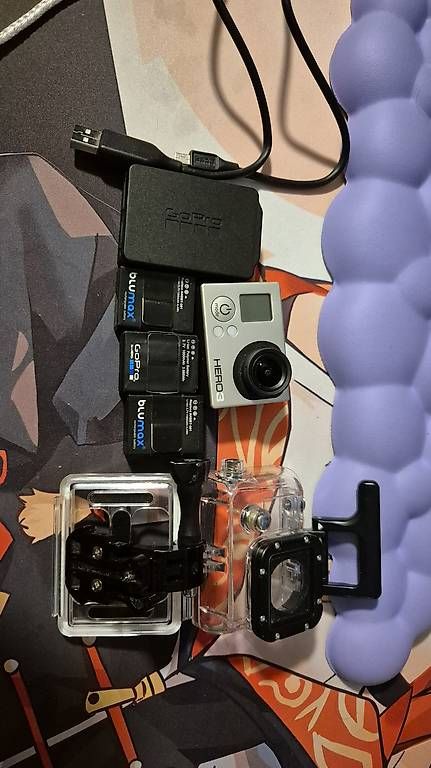 Action Cam: Go pro hero 3 mit 3 Batterie un underwasser kit – Gebraucht aus Cadenazzo von aar_cbw8