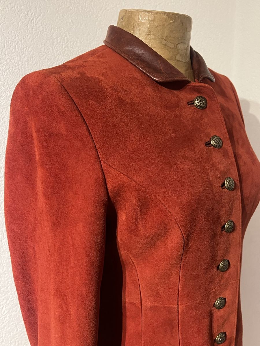 Manteaux: Manteau en daim – D'occasion à St-Pierre-Clages par ste_xk6p 1