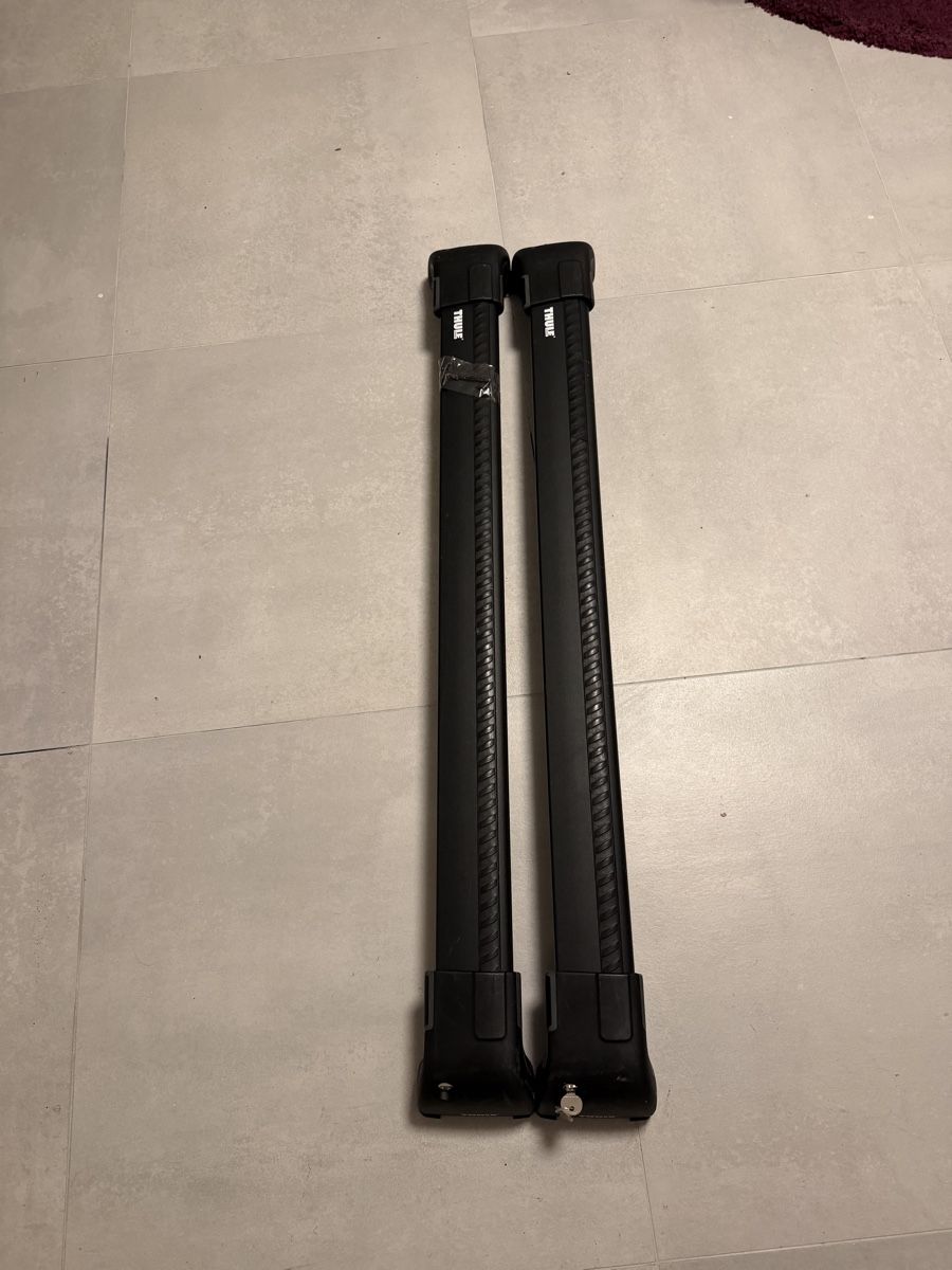 Thule Portapacchi: Thule wingbar Edge Car Roof Rack – Usato da La Tour-de-Peilz venduto da Kruno