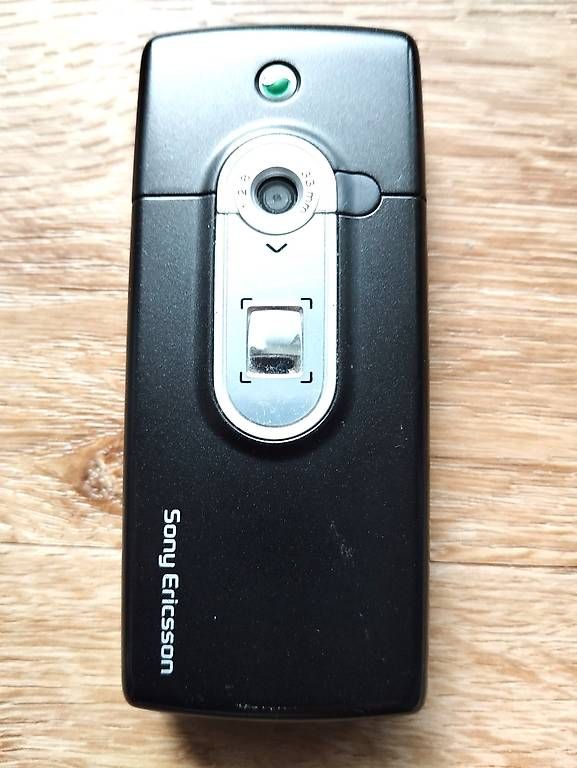 Ericsson Telefoni cellulari / Smartphones: Sony Ericsson K550i Handy mit Ladegeraet gebraucht – Usato da Berikon venduto da m1l3n 2