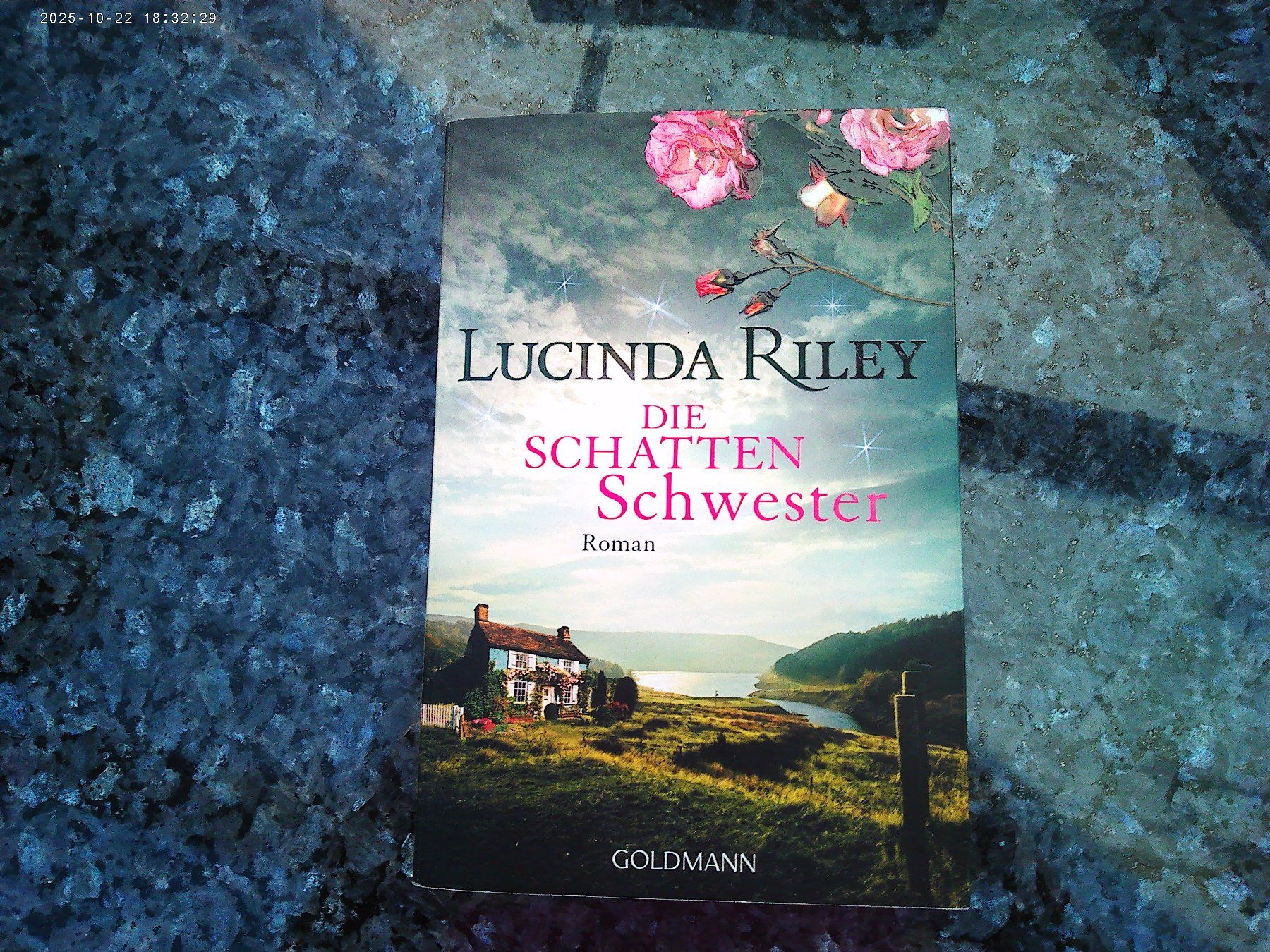 Libri: Die Schattenschwester von Lucinda Riley – Usato da reitnau venduto da Sib7