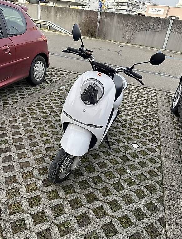 Scooters: Yadea C-Umi – D'occasion à schwerzenbach par Sendmail50 4