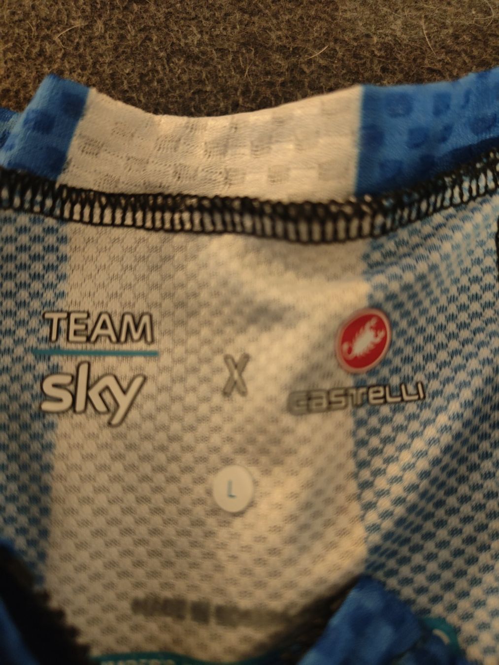 Castelli Leibchen & Hosen: Team Sky Trikot + Socken – Gebraucht aus Silenen von guinness92 2