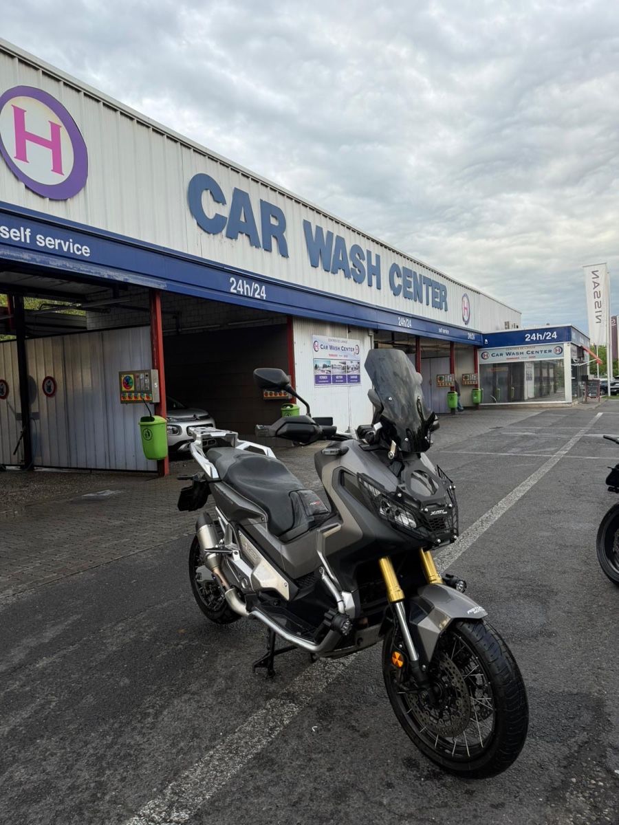 Honda Scooter: Xadv 750 - 2017 – Usato da Genève venduto da Nathanwatchch 1