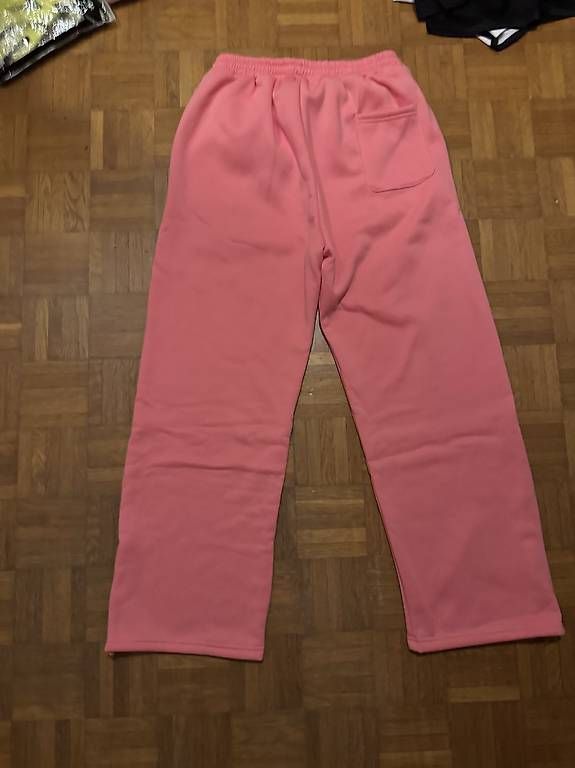 Hosen: Training rose  – Gebraucht aus Morges von bir_9rsr 1