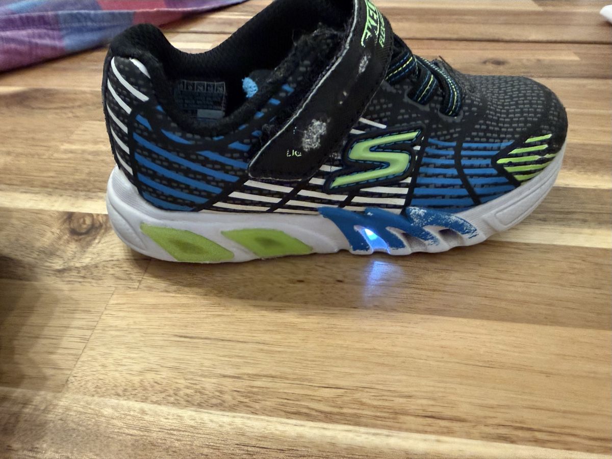 Scarpe per ragazzi: Shoe bundle- size 26-27 – Usato da Adliswil venduto da cla_9qpg 4